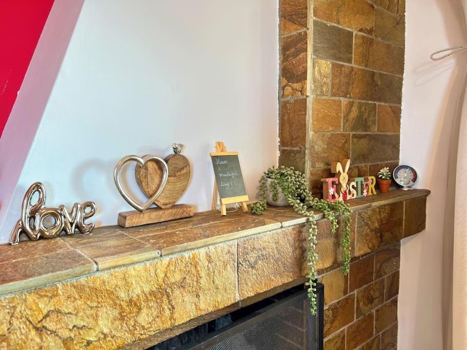 Cozy Fairytal Garden Apartment, Family Friendly, Free Parking, 15 Min To Airport