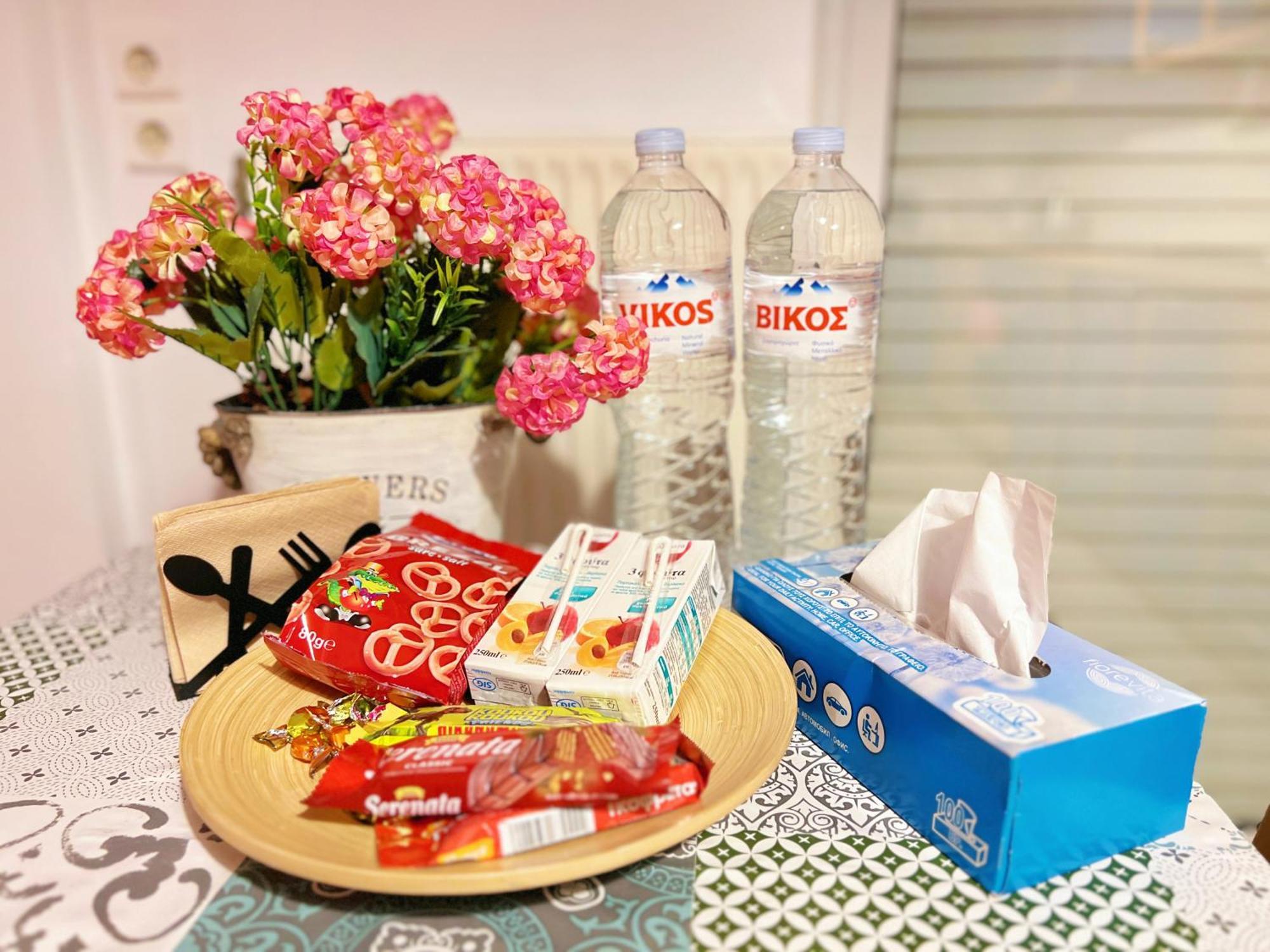 Cozy Fairytal Garden Apartment, Family Friendly, Free Parking, 15 Min To Airport * Atenas