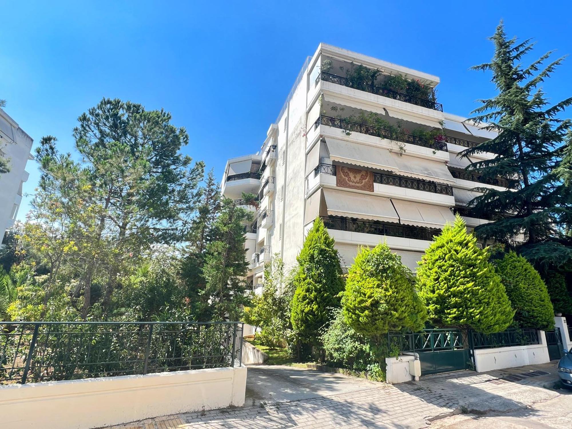 Cozy Fairytal Garden Apartment, Family Friendly, Free Parking, 15 Min To Airport *